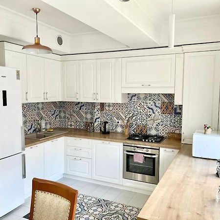 Very Large Apartment For Family! On Milestiu! Chisinau Exterior photo
